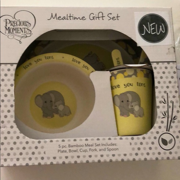 Never been used Precious moments mealtime gift set - Picture 1 of 2